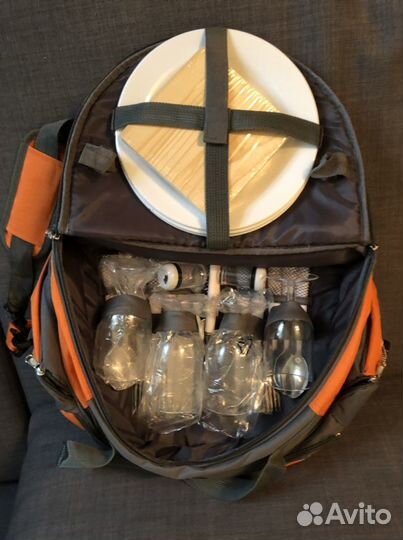 Сумка холодильник для пикника с посудой