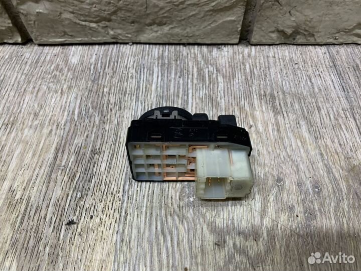 Hyundai Sonata Переключатель регулировки зеркала