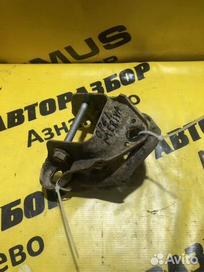 Кронштейн задней балки Опель Мерива