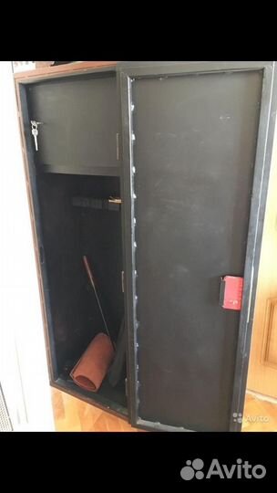 Оружейный сейф на 4 ствола