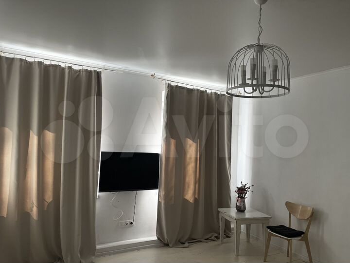 2-к. квартира, 55 м², 1/2 эт.