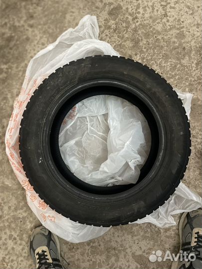 Pirelli Ice Zero 185/60 R15