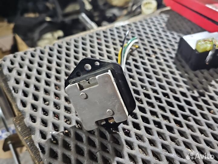 Резистор печки митсубиси лансер 9