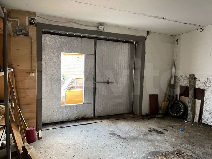 Гараж, > 30 м²