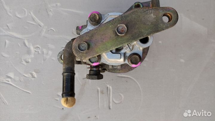 Насос гидроусилителя nissan