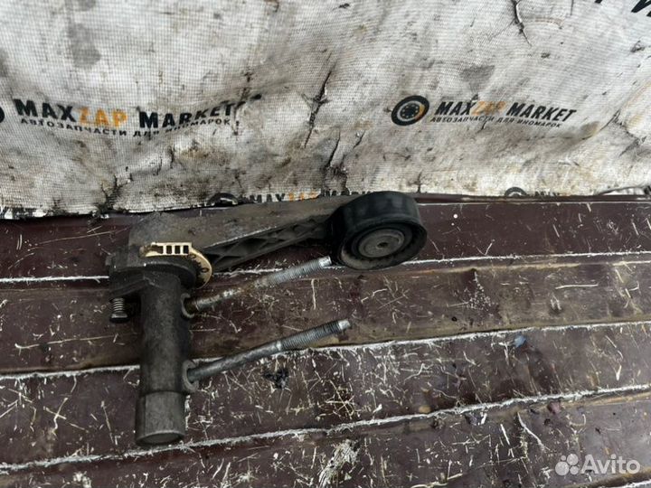 Натяжитель ремня Peugeot 308 1.6 EP6 2009