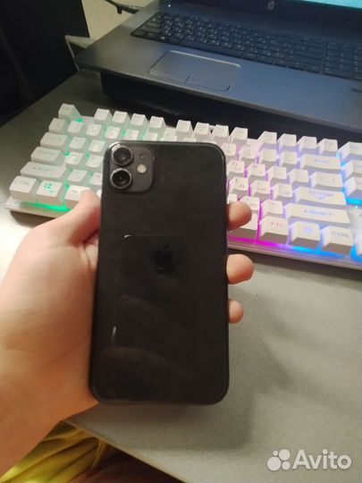 iPhone 11, 64 ГБ