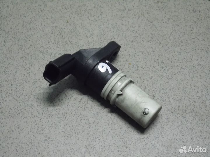 Датчик коленвала Рено Дастер