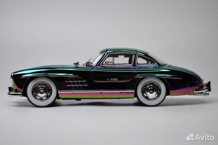 Модель авто Mercedes-Benz 300SL 1954 1:24 металл