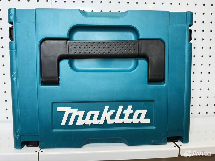 Аккумуляторный перфоратор Makita с двумя АКБ 18V