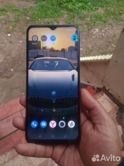 Телефон realme с35