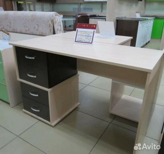 Стол письменный Венге