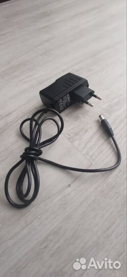 Блок питания 9в, 1А