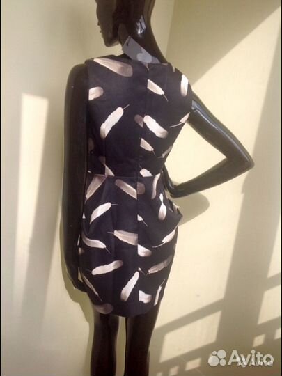 Коктейльное модное платье гардероб выбор