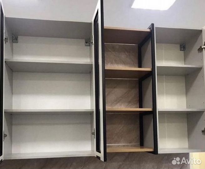 Кухня 2,4м новая, на заказ