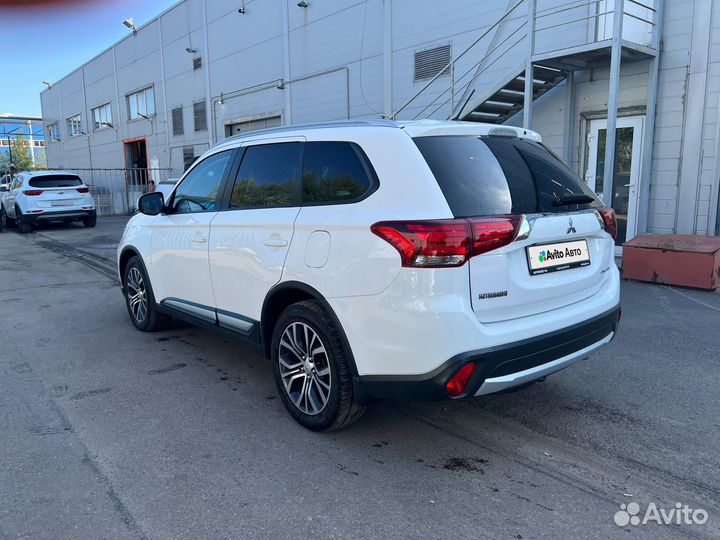 Mitsubishi Outlander 2.0 CVT, 2016, 136 000 км