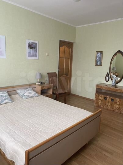 2-к. квартира, 58 м², 8/17 эт.