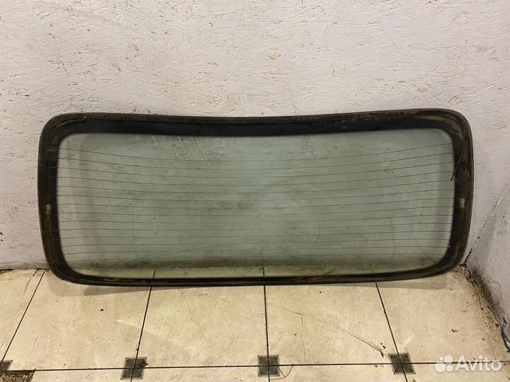 Стекло заднее Hyundai Elantra 1995-2000