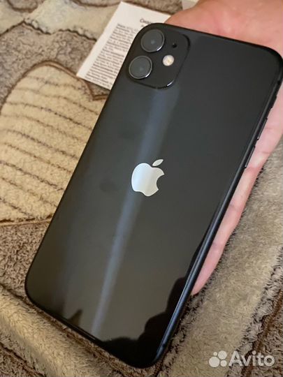 iPhone 11, 64 ГБ