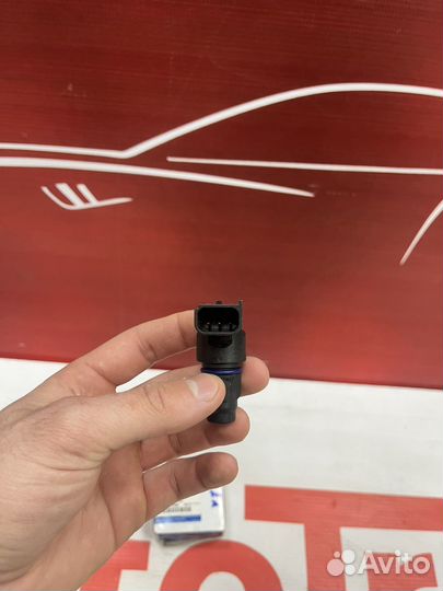 Датчик положения распредвала Ford Focus 3 2.0