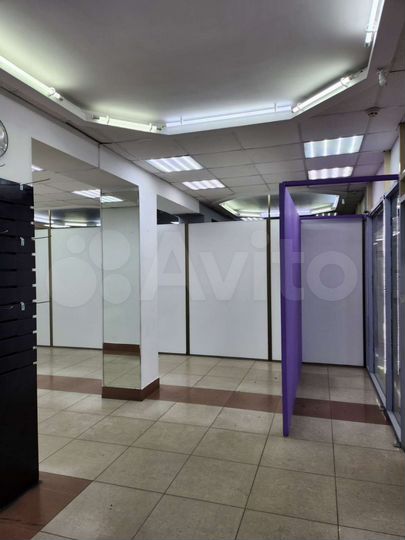 Торговая площадь, 55 м²
