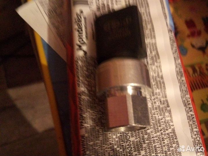 Датчик давления кондиционера Ауди а6 c5