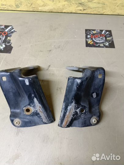 Кронштейн крепления фары Toyota Gaia SXM15 3SFE