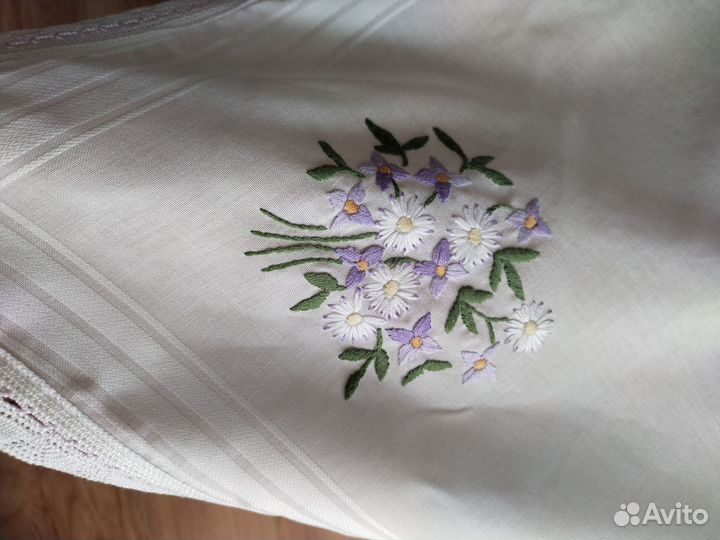 Скатерть ручная вышивка фиалки Германия