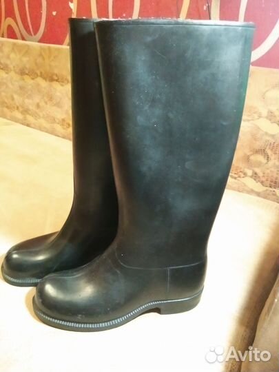 Резиновые сапоги