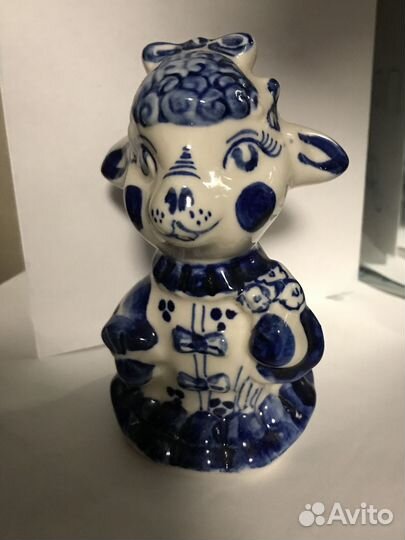 Фигурки статуэтки гжель и другие