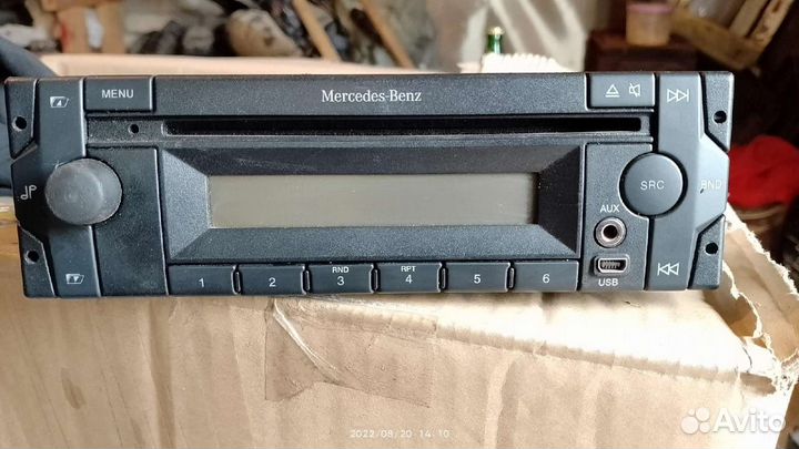 Магнитола Mercedes A0004466362