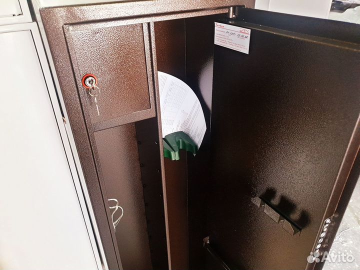 Оружейный шкаф ко-037т на 2 ружья