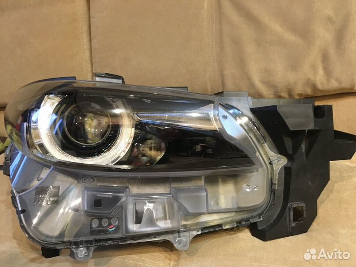 Фара правая Mazda CX-9 2016-н.в., оригинал