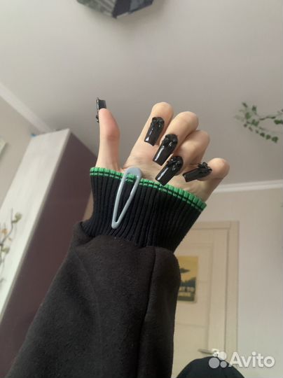 Маникюр