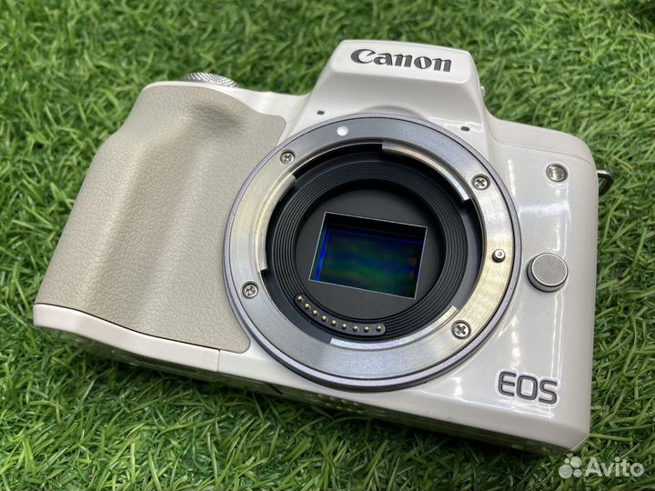 Canon M50 kit 15-45mm IS STM