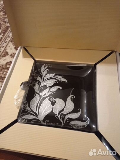 Набор тарелок