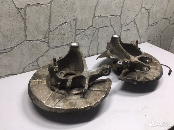 Цапфа задняя правая Bmw 7-Seria F02 4.4 10