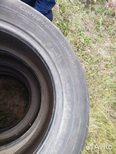 Continental ContiPremiumContact 215/55 R16 93V