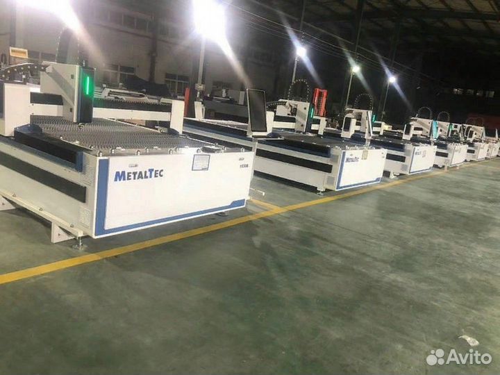 Станок для резки металла 2000W MetalTec 1530B