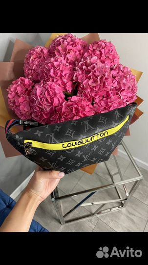 Сумка на пояс Louis Vuitton