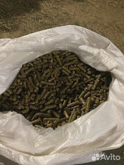 Гранулы люцерны для высокопродуктивного скота