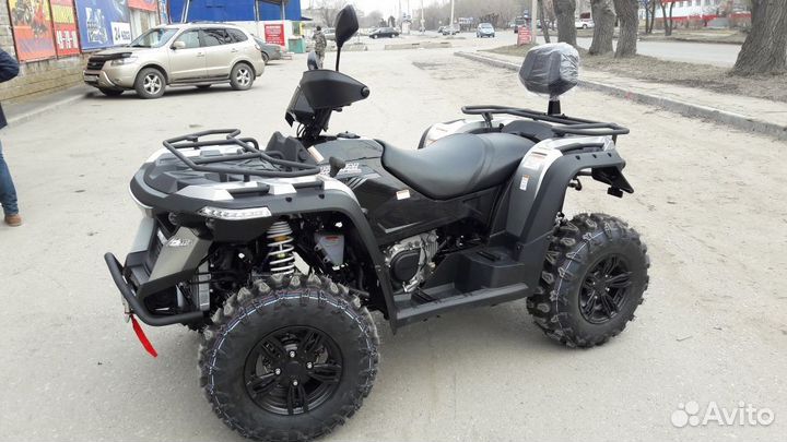 Квадроцикл Linhai-Yamaha M550L витринный EFI