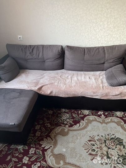 Диван угловой