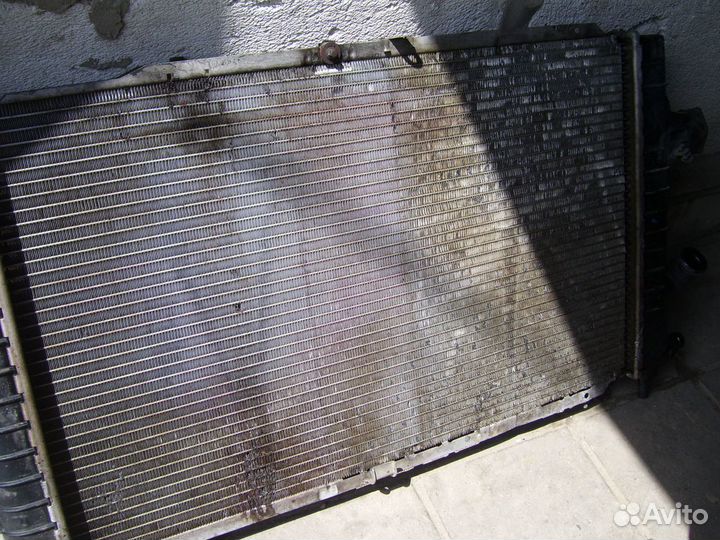 Опель астра H радиатор охлаждения
