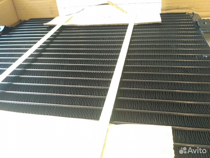 Радиатор кондиционера Land Cruiser 100 / LX470