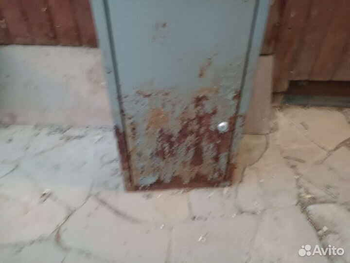 Оружейный сейф (шкаф)