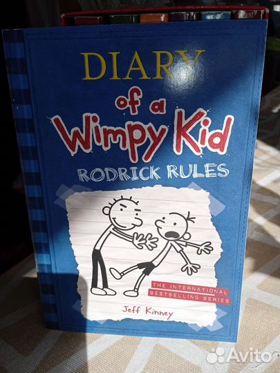 Серия книг на английском языке Diary of winpy kid