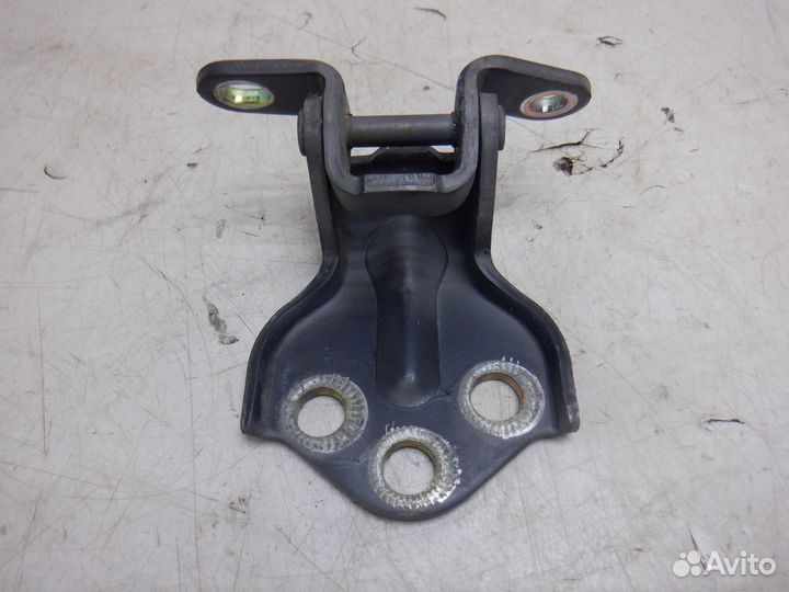 Петля двери передней Actyon Sports