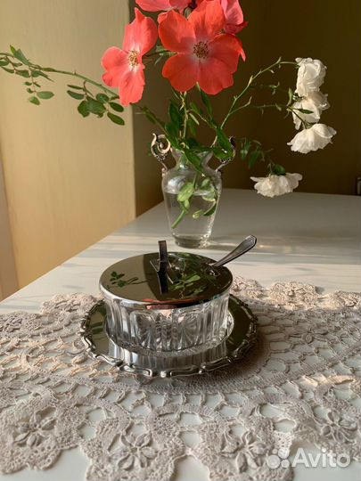 Винтажная сырница сахарница на подставке. Италия