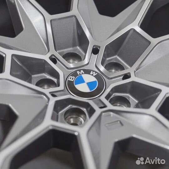 Диски R21 на BMW X6 G06